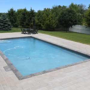 interlock stone surrounding pool