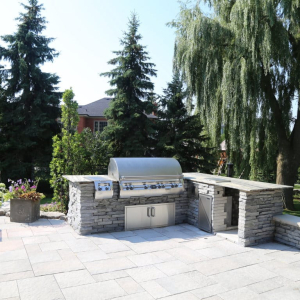 outdoor kitchen with bbq