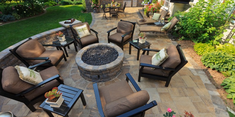 outdoor chairs surrounding firepit